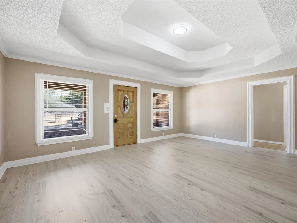 7905 Ella Young Drive Lakeside, TX 76135
