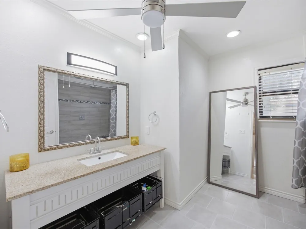 7905 Ella Young Drive Lakeside, TX 76135