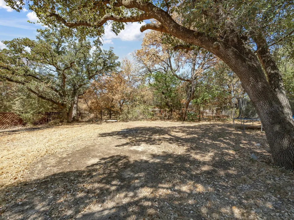 7905 Ella Young Drive Lakeside, TX 76135