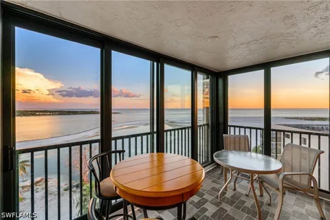 Estero Boulevard #805