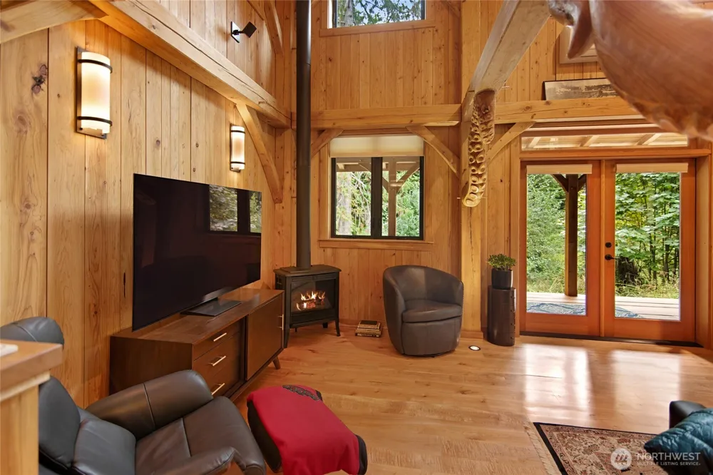 9923 NE Seaview Avenue Indianola, WA 98342