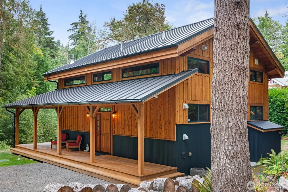 9923 NE Seaview Avenue Indianola, WA 98342
