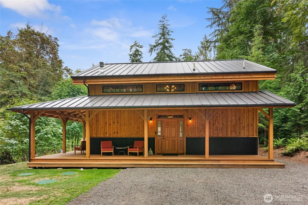 9923 NE Seaview Avenue Indianola, WA 98342