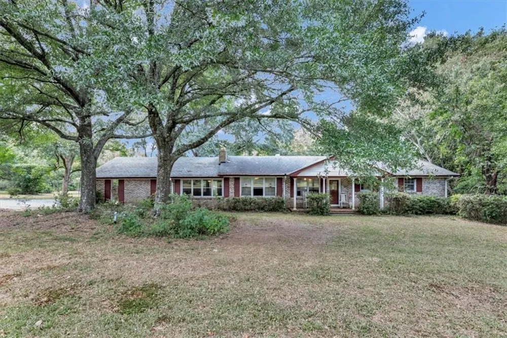 2380 Keys Ferry Road Jackson, GA 30233