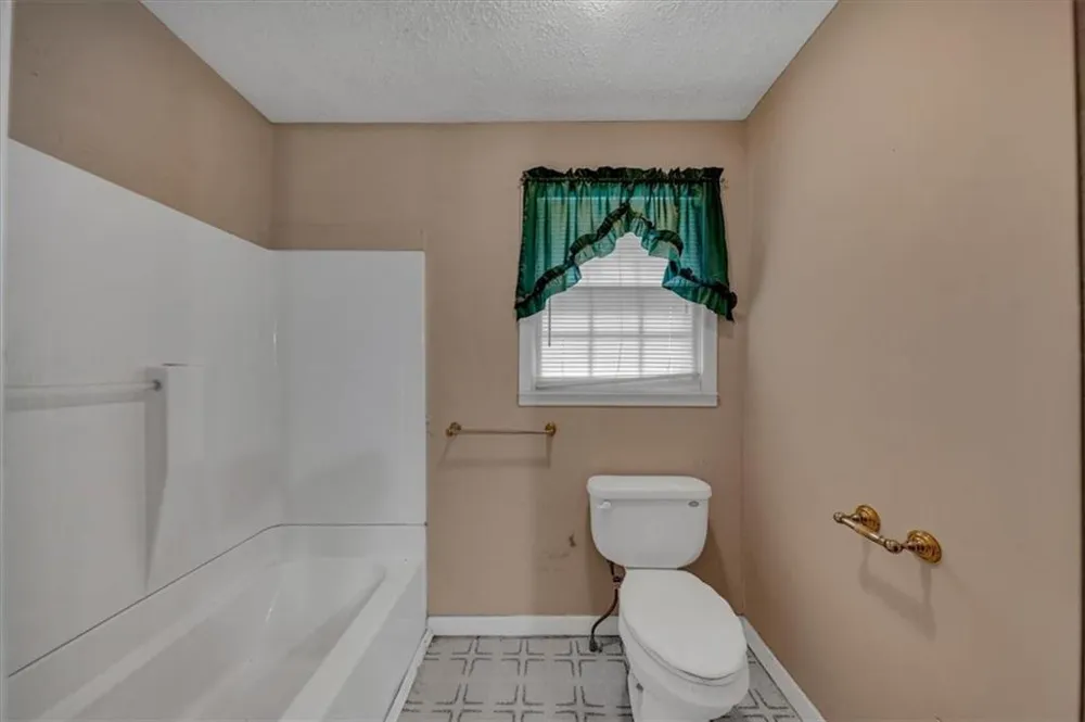 2380 Keys Ferry Road Jackson, GA 30233