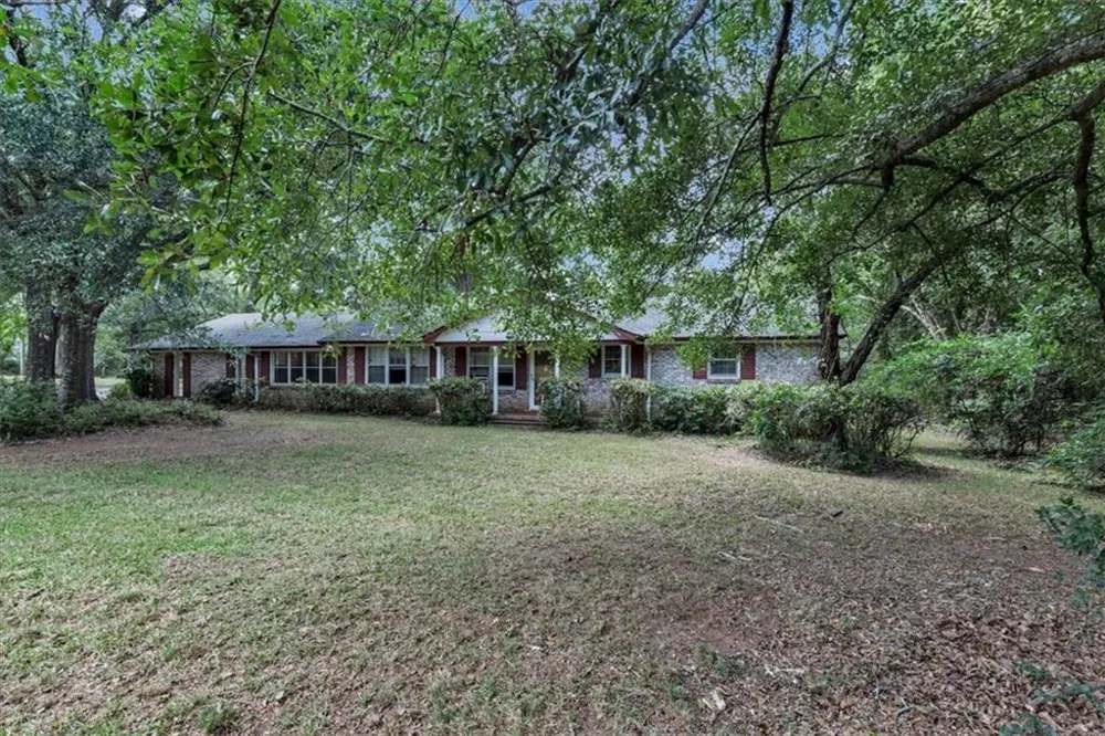 2380 Keys Ferry Road Jackson, GA 30233