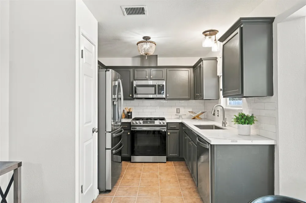 509 MORNING DOVE DRIVE Hutto, TX 78634