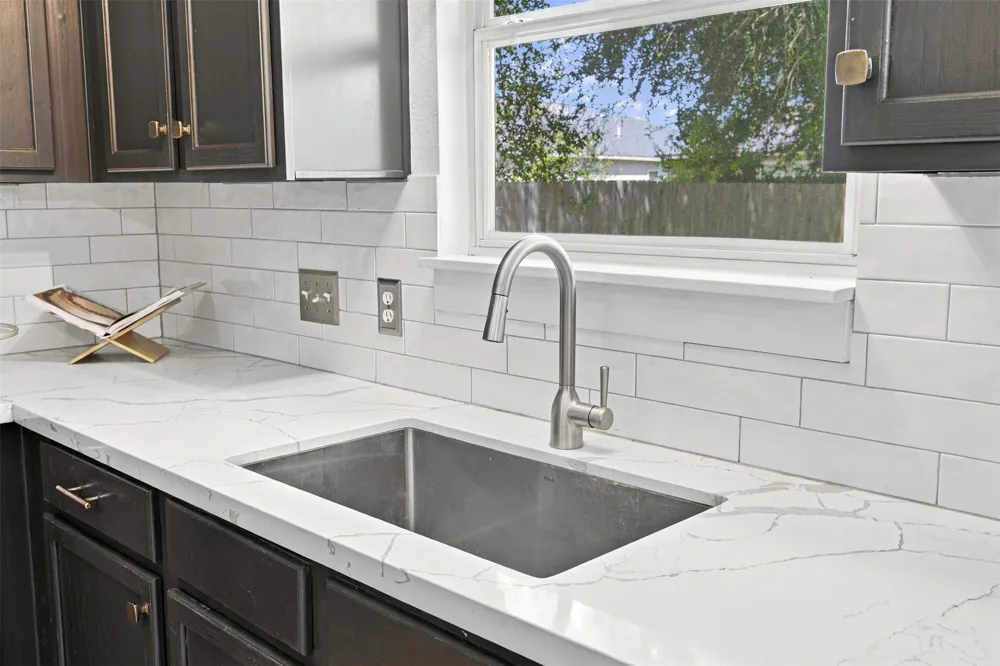 509 MORNING DOVE DRIVE Hutto, TX 78634