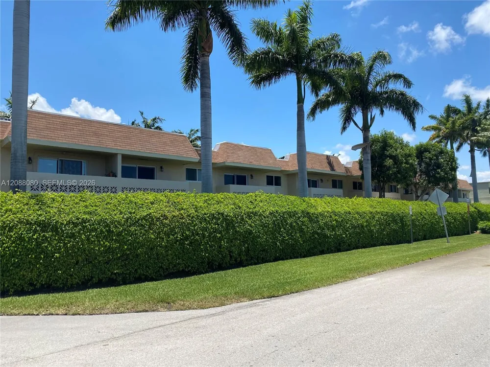 14500 SW 88th Ave #224 Palmetto Bay, FL 33176
