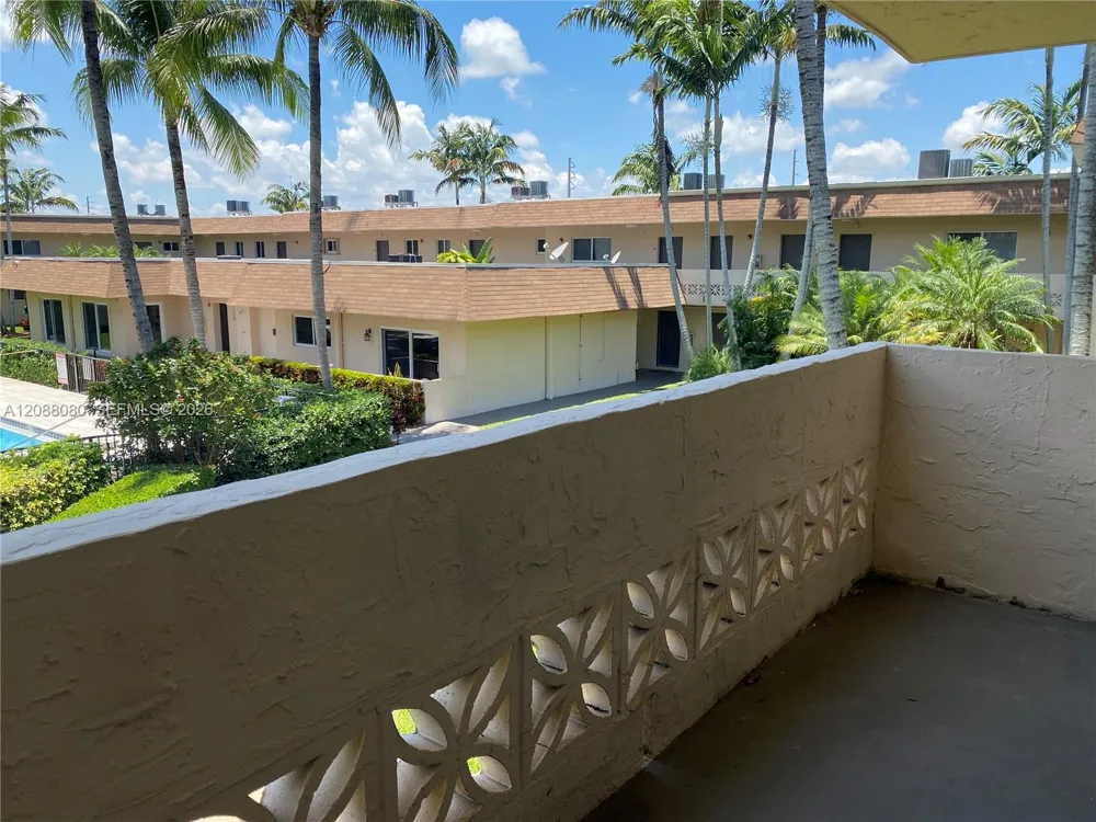 14500 SW 88th Ave #224 Palmetto Bay, FL 33176