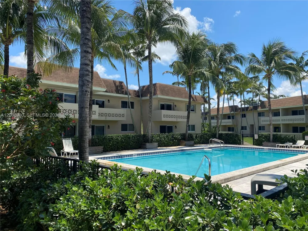 14500 SW 88th Ave #224 Palmetto Bay, FL 33176