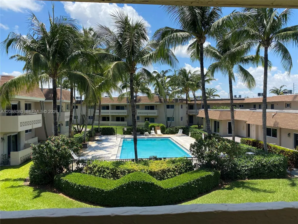 14500 SW 88th Ave #224 Palmetto Bay, FL 33176