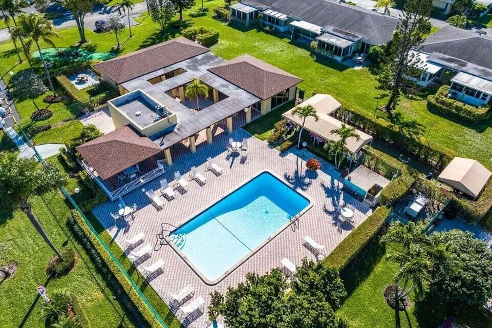 1111 Lemon Tree Terrace #104 Delray Beach, FL 33445