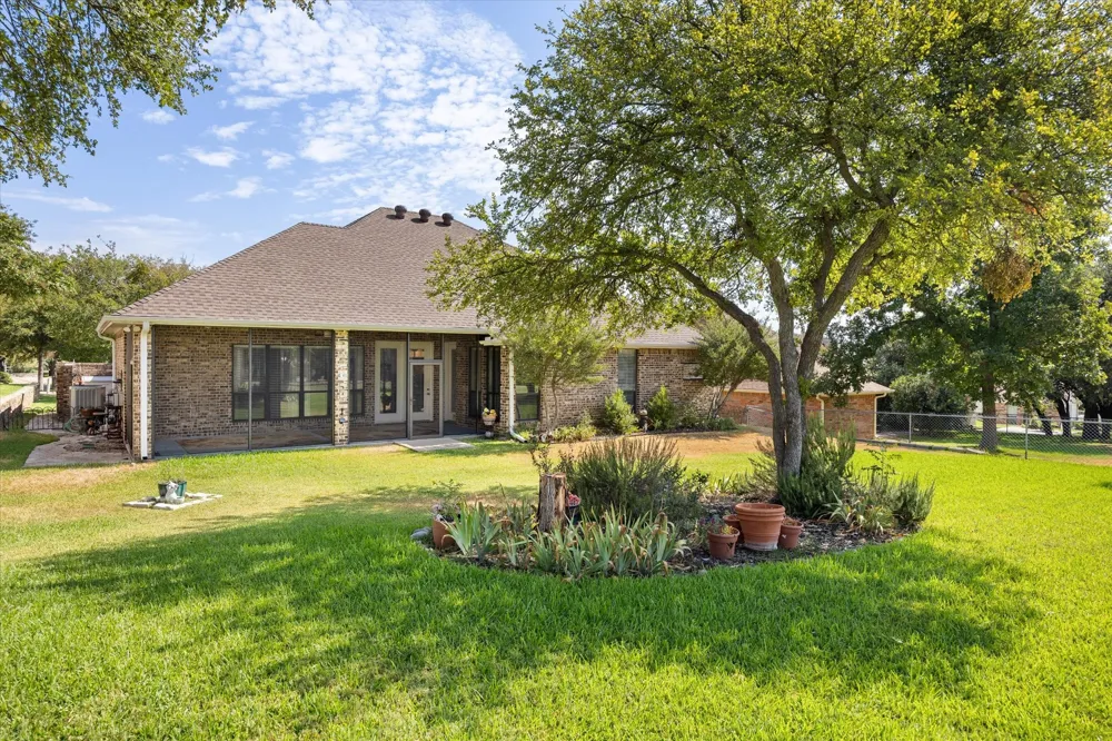 8712 Bellechase Road Granbury, TX 76049
