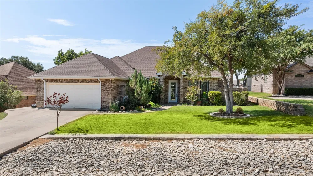8712 Bellechase Road Granbury, TX 76049
