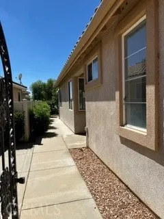 615 Brooklawn Banning, CA 92220