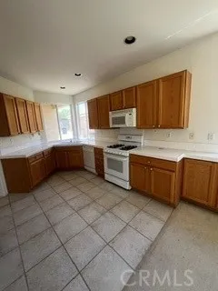 615 Brooklawn Drive Banning, CA 92220