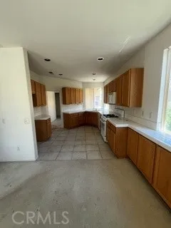615 Brooklawn Banning, CA 92220