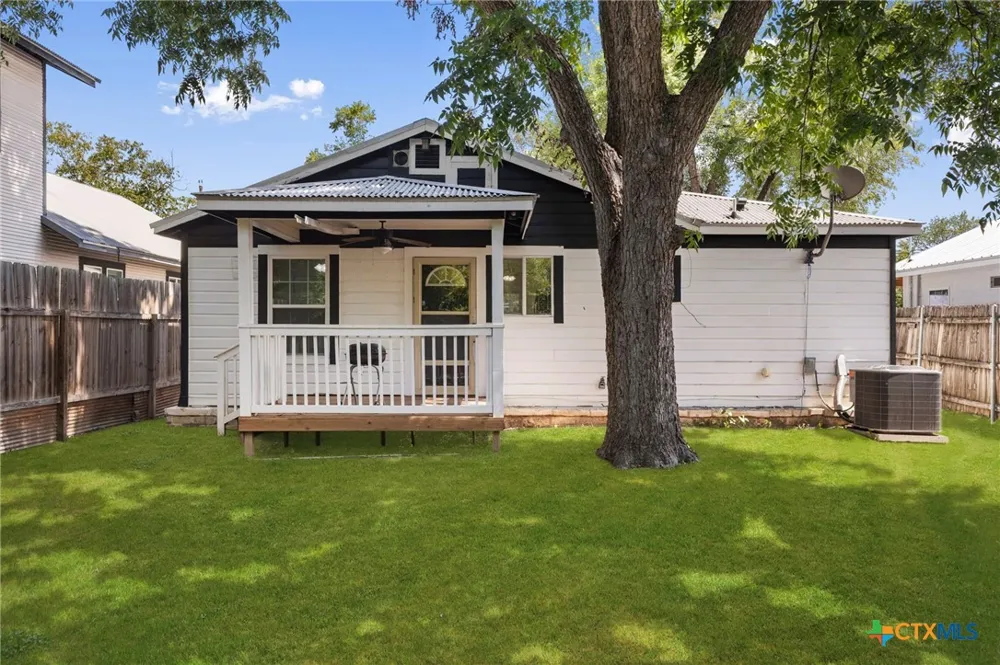 2018 Katy Street New Braunfels, TX 78130