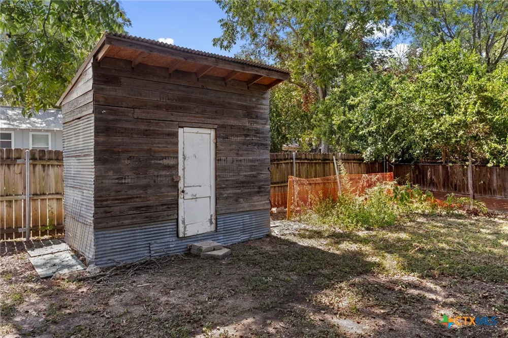 2018 Katy Street New Braunfels, TX 78130