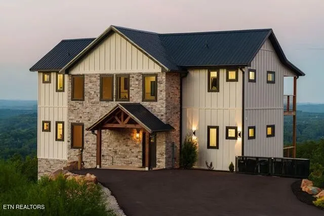 859 Copper Pot Way Sevierville, TN 37876