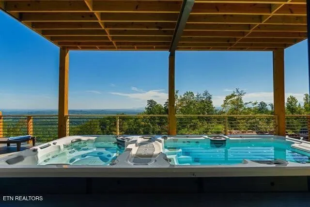859 Copper Pot Way Sevierville, TN 37876