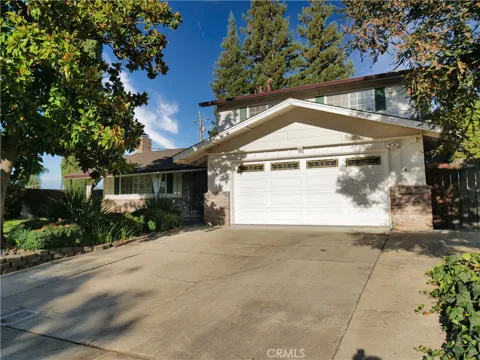 23276 cypress point