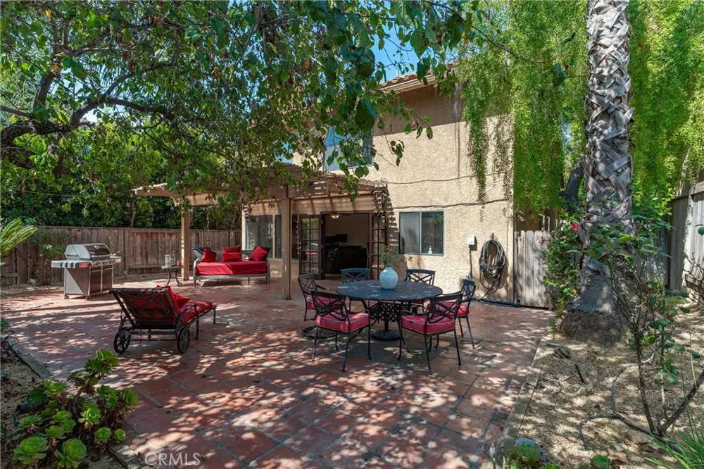 3806 Lost Springs Calabasas, CA 91301