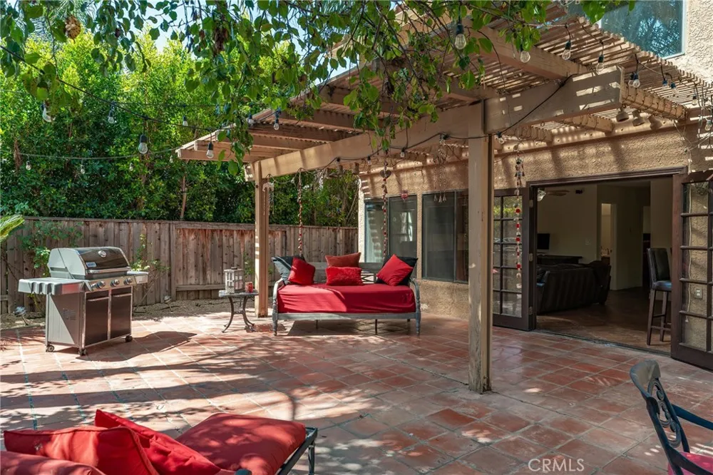 3806 Lost Springs Calabasas, CA 91301