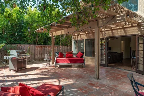 3806 Lost Springs