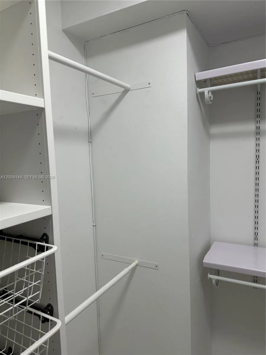 600 Three Islands Blvd #1113 Hallandale Beach, FL 33009