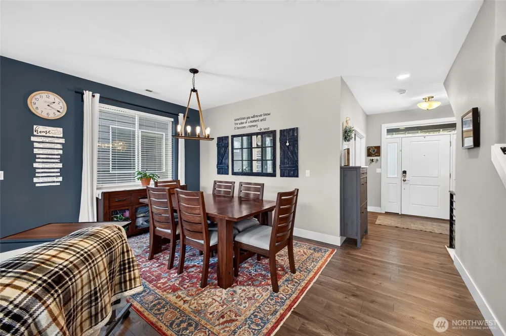 10230 Sentinel Loop Gig Harbor, WA 98332