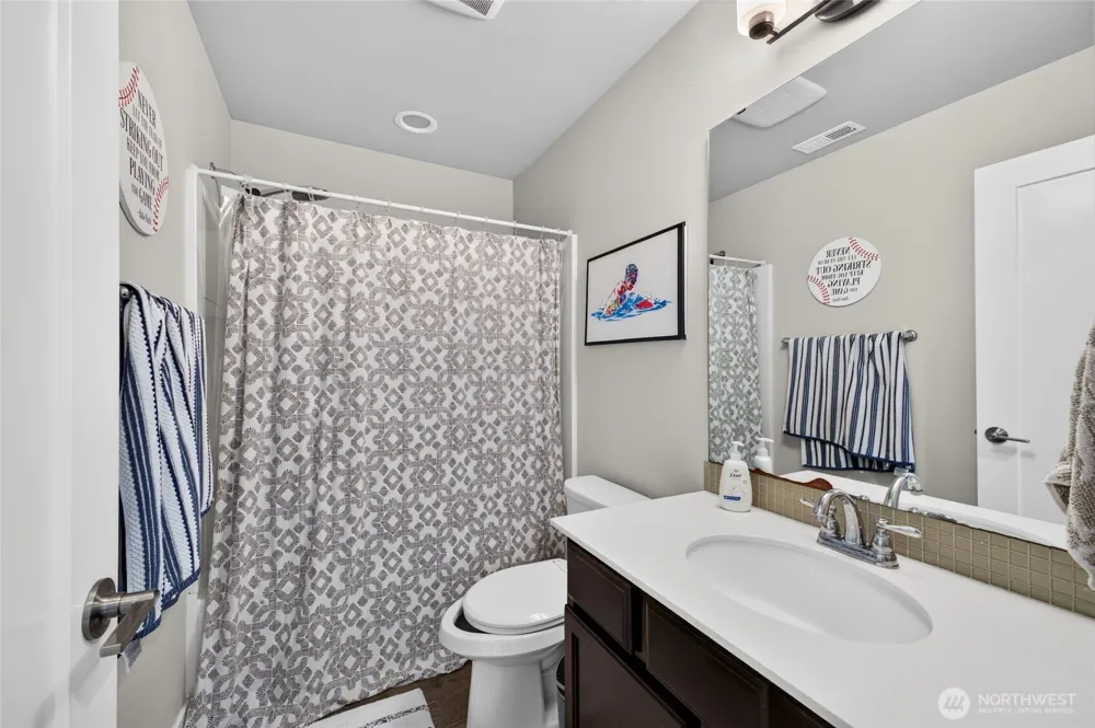 10230 Sentinel Loop Gig Harbor, WA 98332