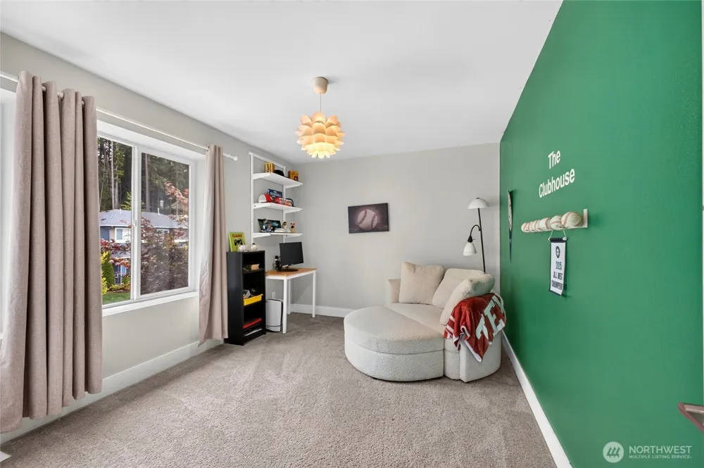 10230 Sentinel Loop Gig Harbor, WA 98332