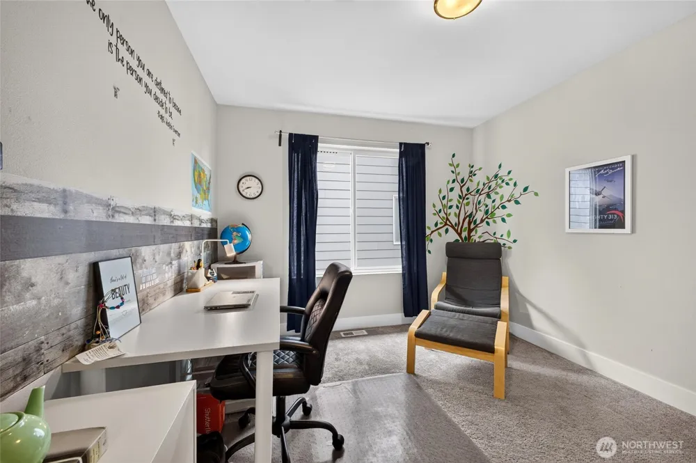10230 Sentinel Loop Gig Harbor, WA 98332