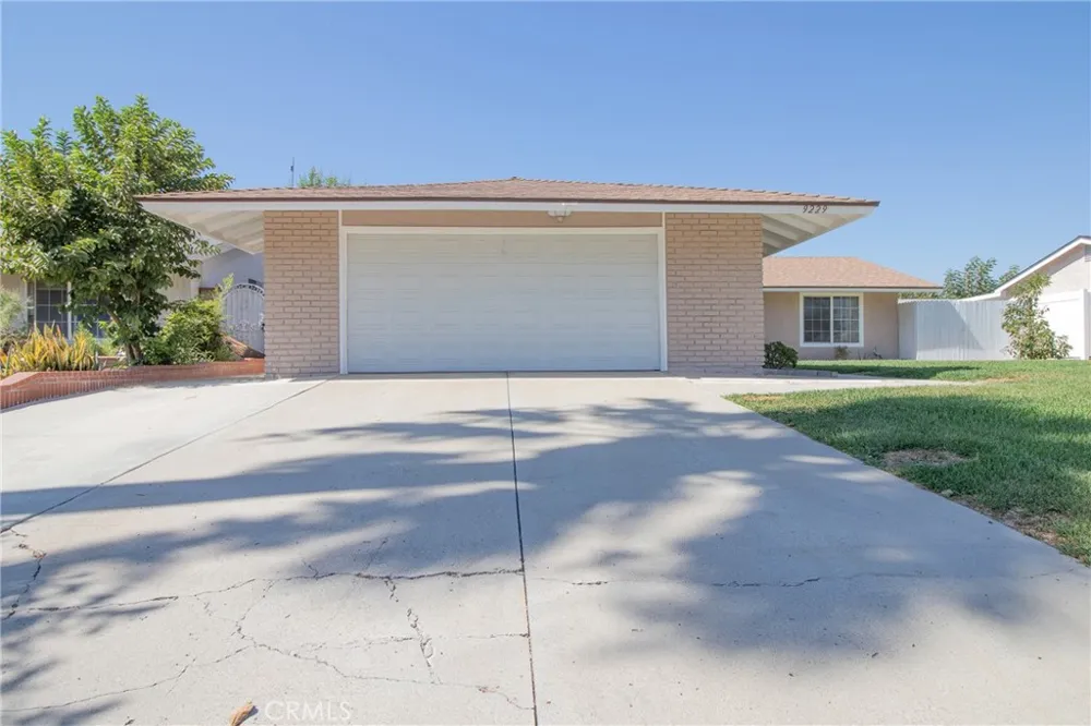 9229 Delano Drive Riverside, CA 92503