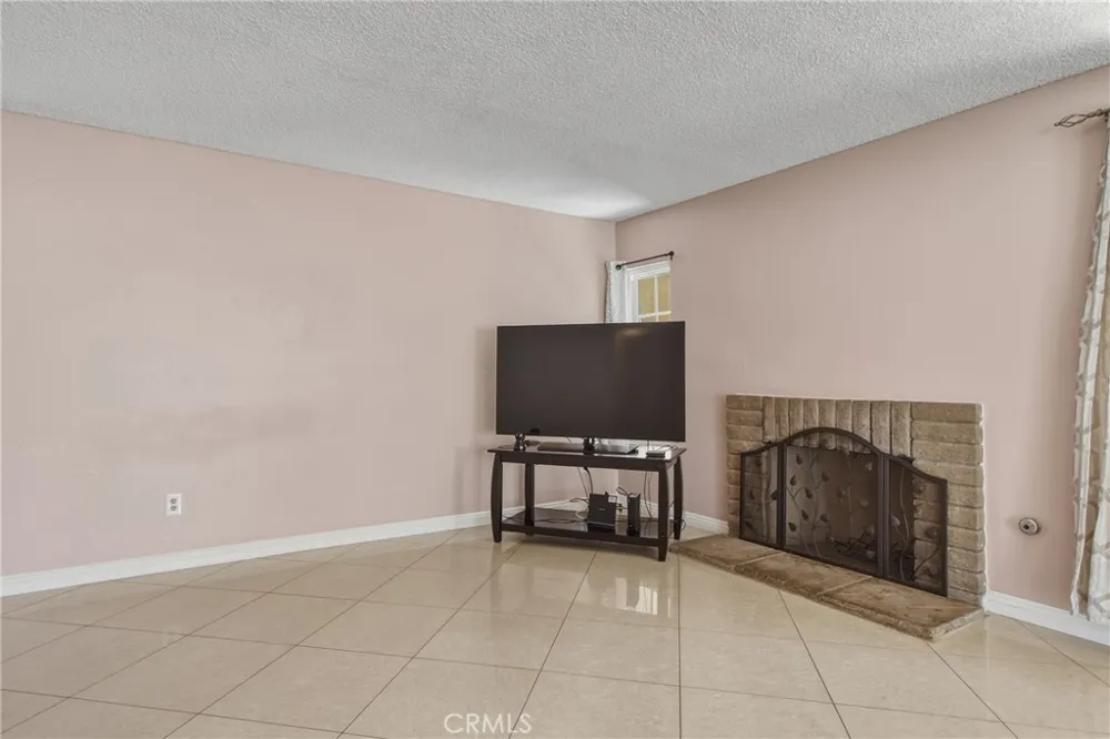 9229 Delano Drive Riverside, CA 92503