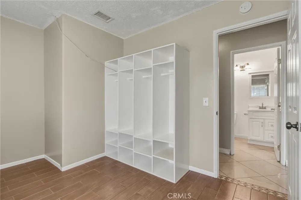 9229 Delano Drive Riverside, CA 92503