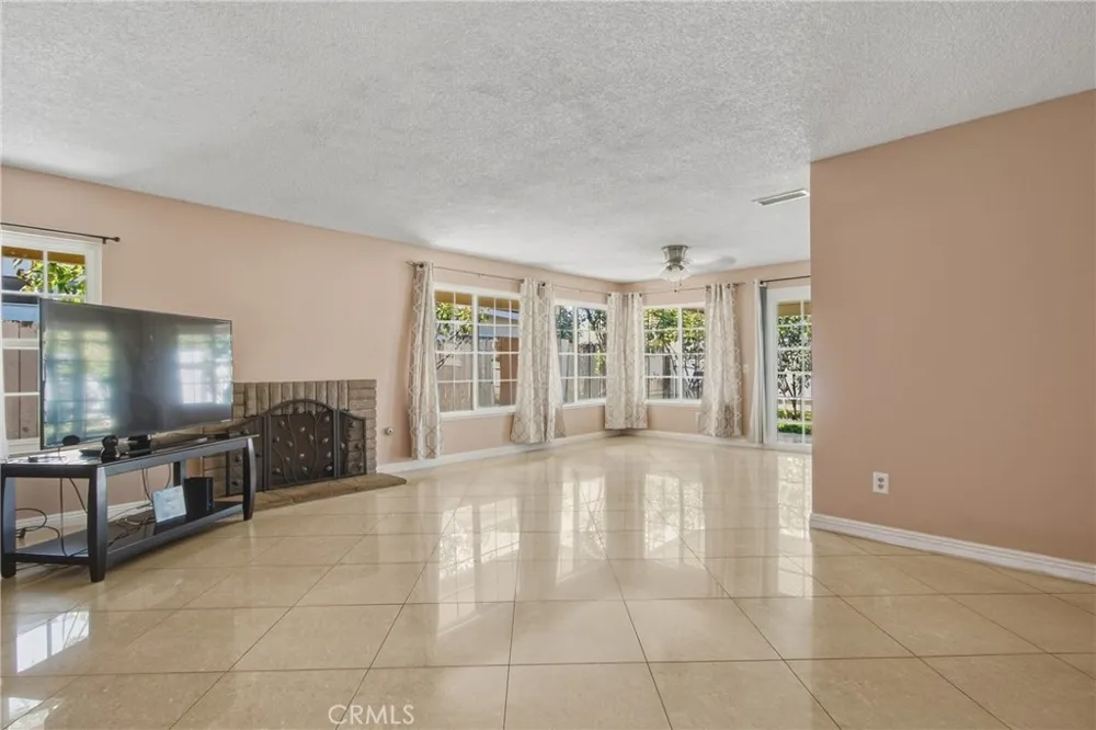 9229 Delano Drive Riverside, CA 92503