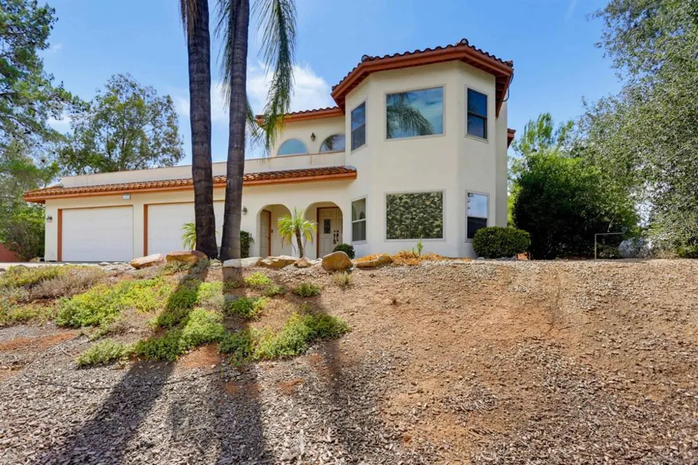 16819 Daza Dr Ramona, CA 92065