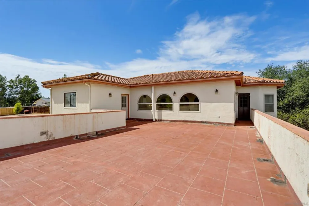 16819 Daza Dr Ramona, CA 92065