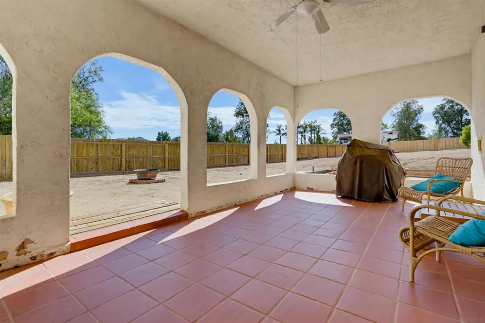 16819 Daza Dr Ramona, CA 92065