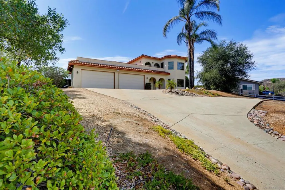 16819 Daza Dr Ramona, CA 92065