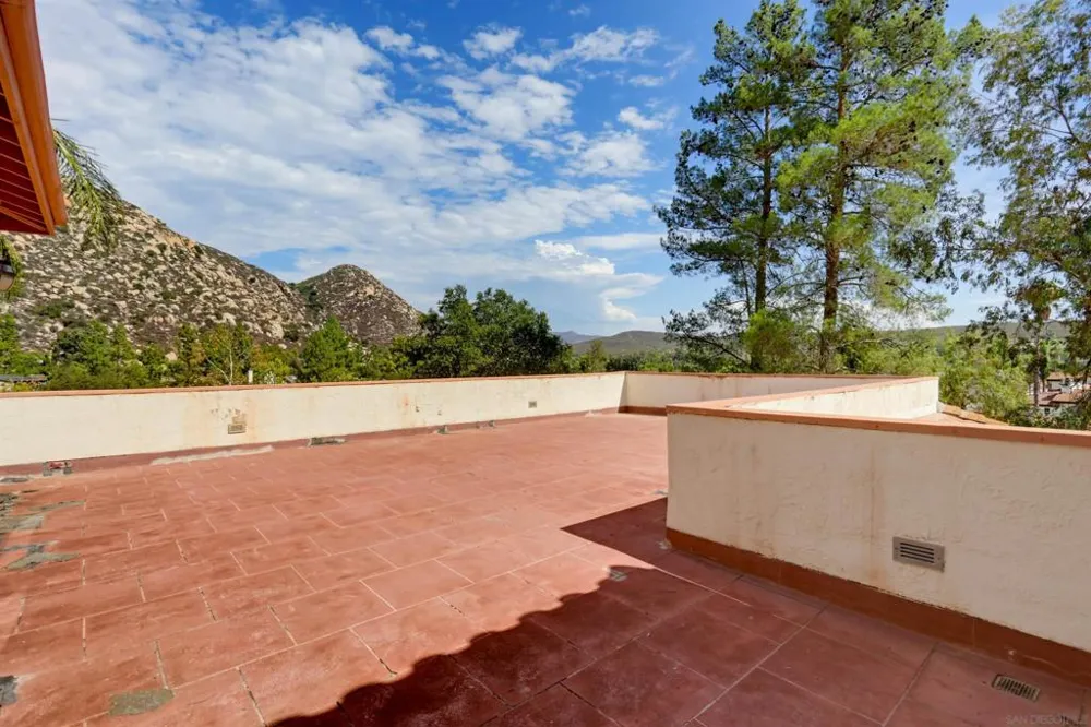 16819 Daza Dr Ramona, CA 92065