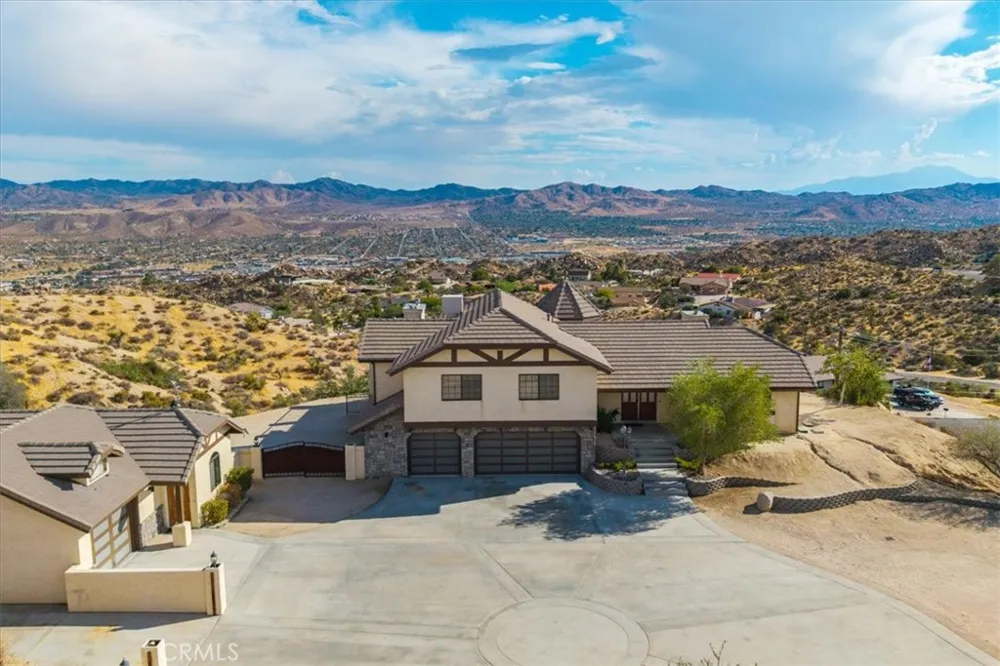 57024 Pinto Court Yucca Valley, CA 92284