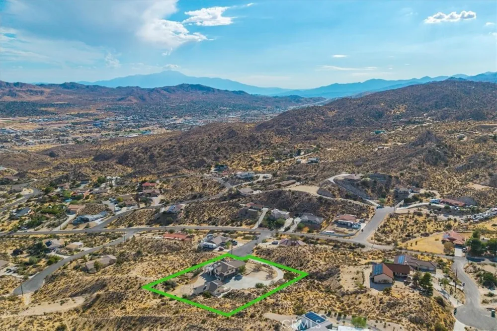 57024 Pinto Court Yucca Valley, CA 92284