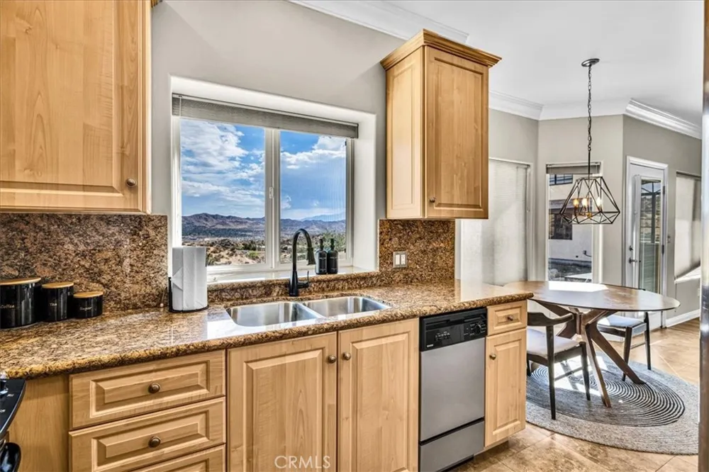 57024 Pinto Court Yucca Valley, CA 92284