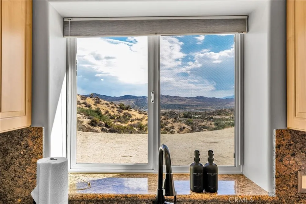 57024 Pinto Court Yucca Valley, CA 92284