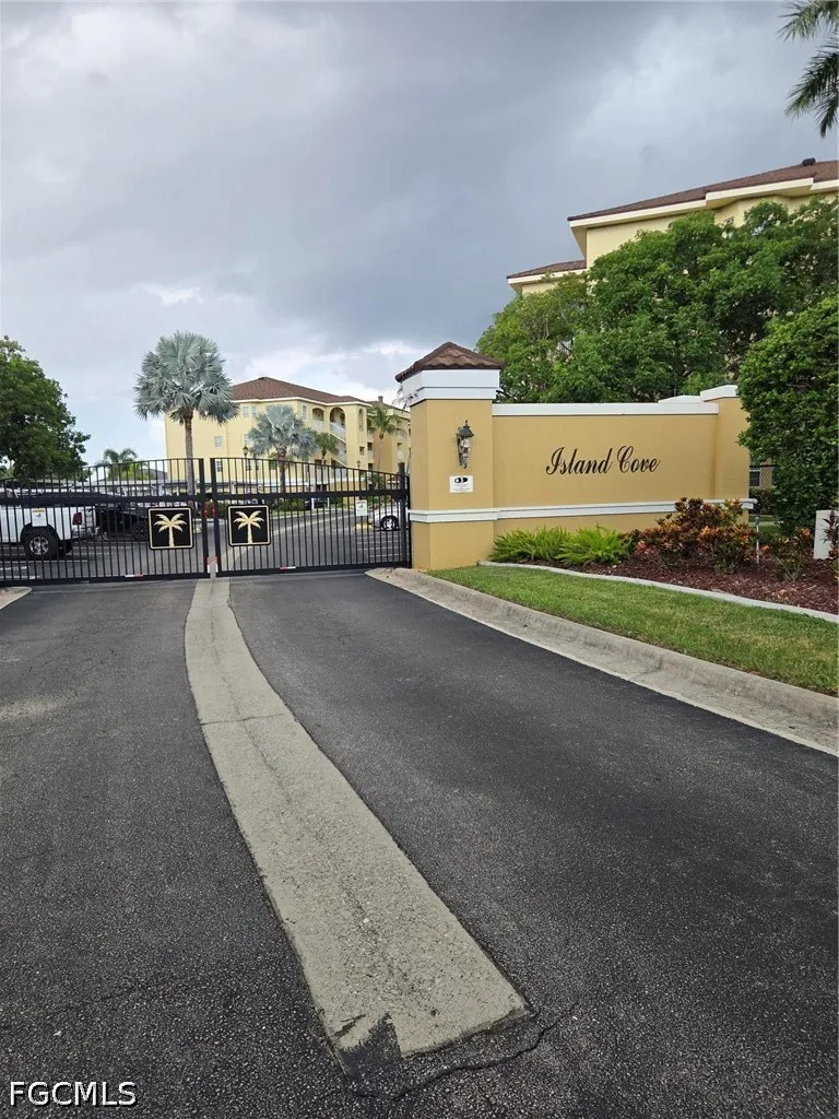 Four Mile Cove Parkway #434 Cape Coral, FL 33990