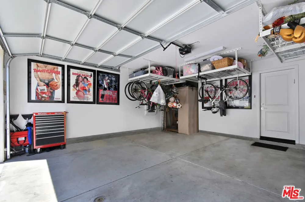 27123 Red Tail Place Valencia, CA 91381